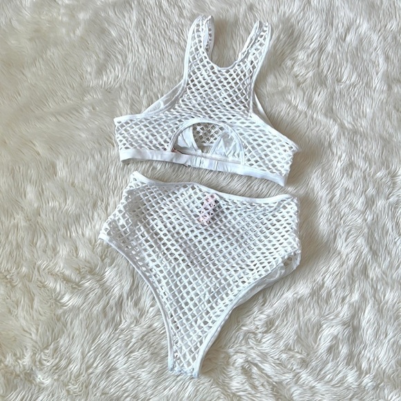 Victoria’s Secret Fishnet Bra and Panty Set - Picture 6 of 8